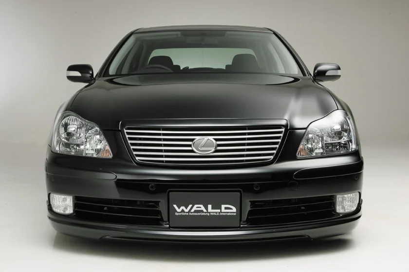 ชุดแต่ง TOYOTA CROWN ATHLETE/ROYAL EXECUTIVE LINE WALD Japan