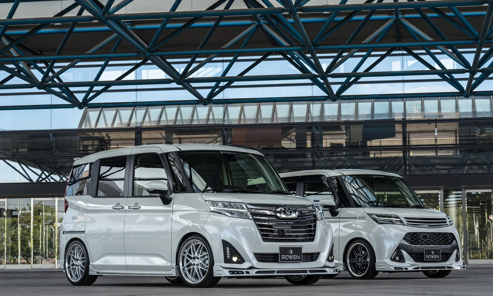 ชุดแต่ง TOYOTA ROOMY CUSTOM M900A/M910A 2016.11~2020.8 Rowen Japan