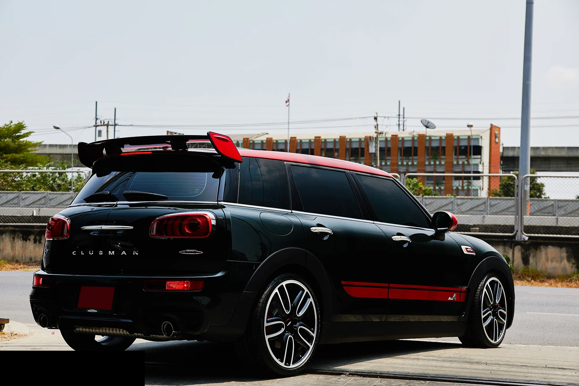 ชุดแต่ง MINI Clubman F54 x Giomic สปอยเลอร์หลังคา Prodrive Shop