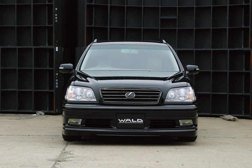 ชุดแต่ง TOYOTA CROWN ESTATE EXECUTIVE LINE WALD Japan