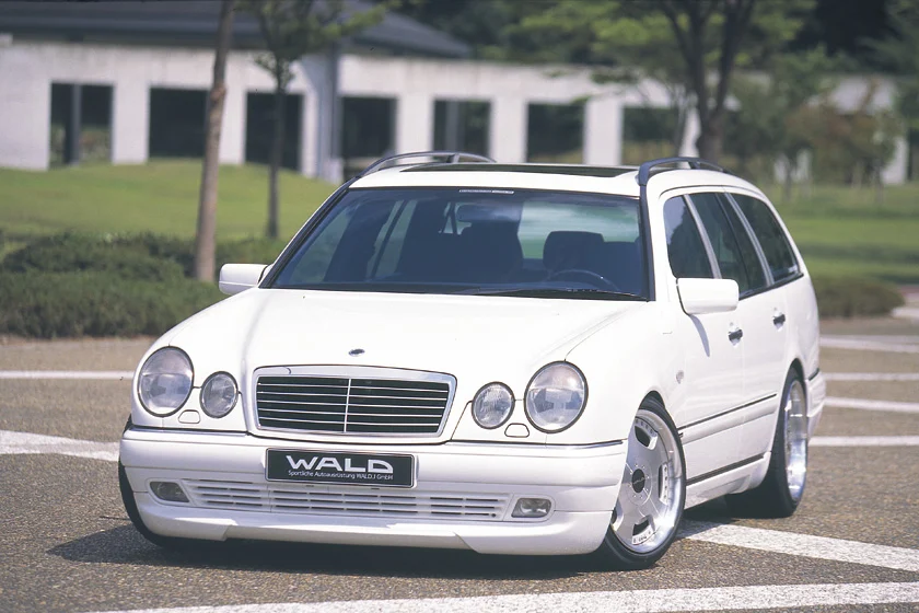 ชุดแต่ง MERCEDES BENZ E-CLASS WAGON EXECUTIVE LINE WALD Japan